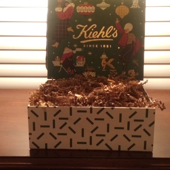 Kiehl's Other - KIEHL'S GIFT BOX WITH ORIGINAL PACKAGING SHRED.